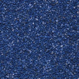 Nærbillede af blå farvet sand 3-4 mm der anvendes til stentæppe, fugefri gulve, slidstærke gulve og skridsikre gulve på industrigulv, butiksgulv, showroomgulv, værkstedsgulv, kontorgulv, køkkengulv og vådrumsgulv og leveres af ekspert i og leverandør af materialer til gulve Stonewalk